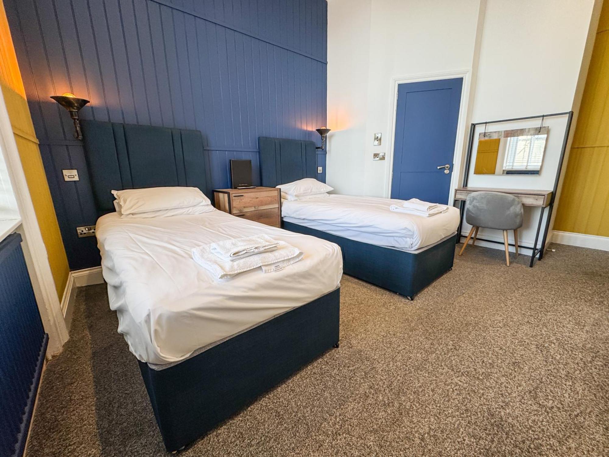 Delmont Hotel Scarborough Kültér fotó